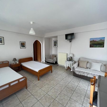 Alexandra' S Apartments Платария Экстерьер фото