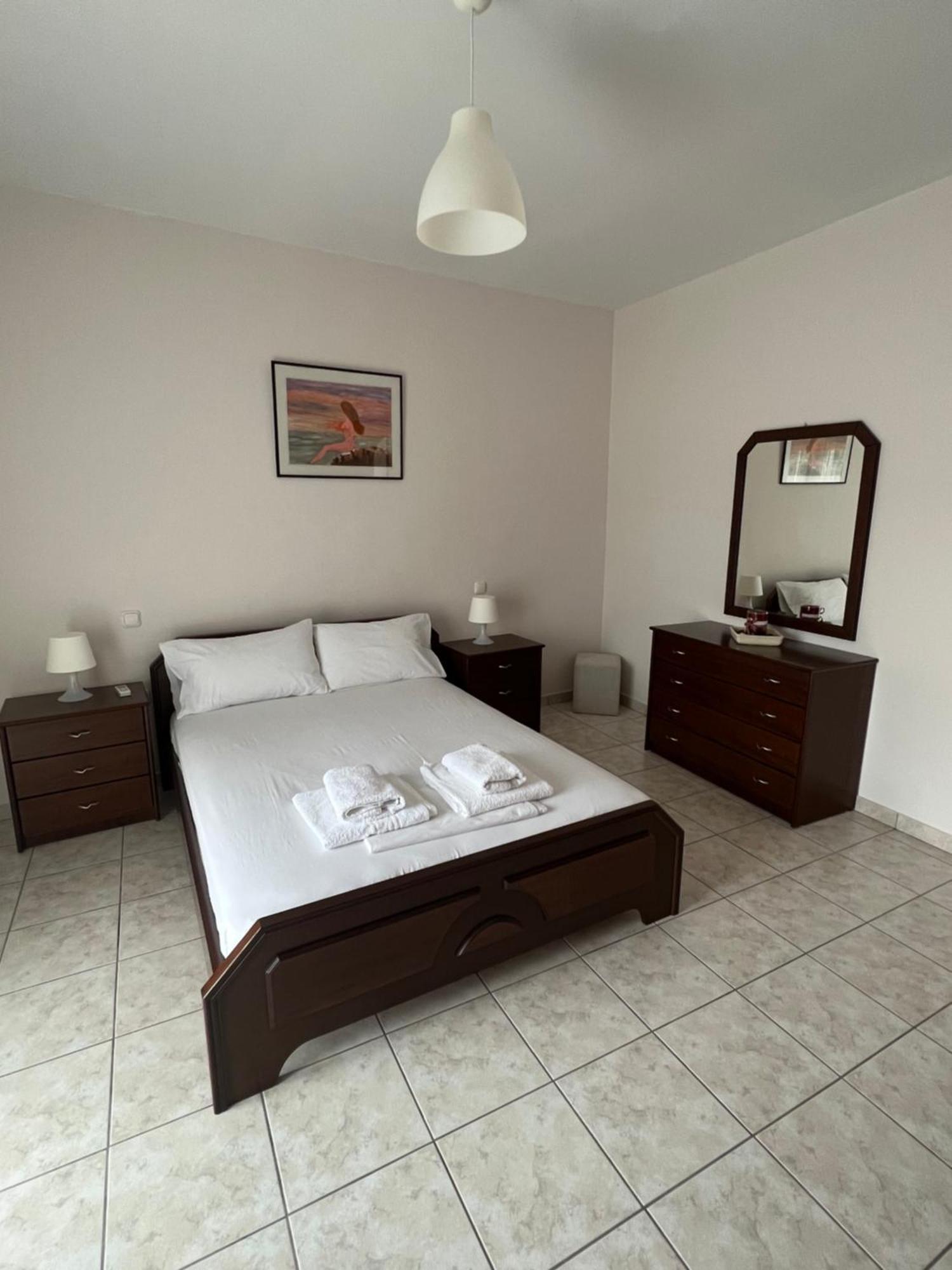 Alexandra' S Apartments Платария Экстерьер фото