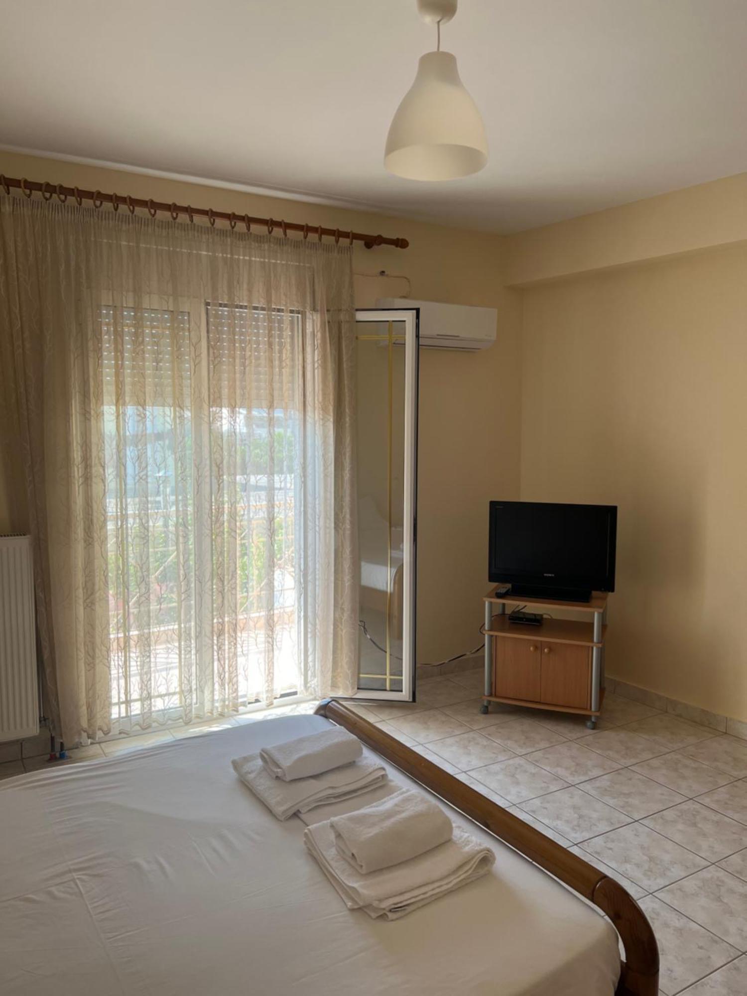 Alexandra' S Apartments Платария Экстерьер фото