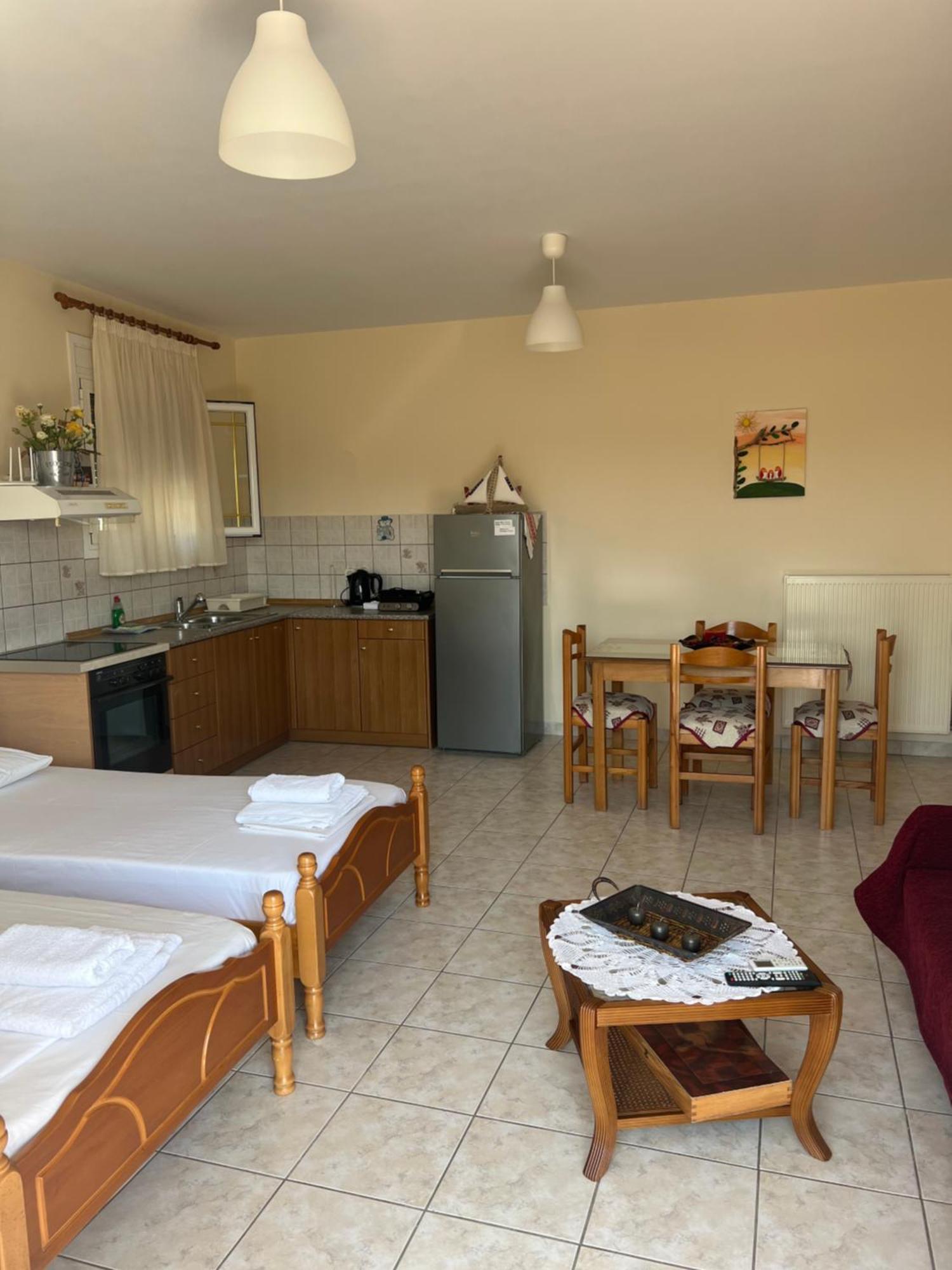 Alexandra' S Apartments Платария Экстерьер фото